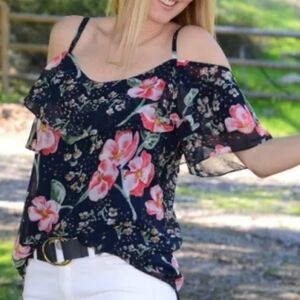 Cabi sz XL Fairytale Cold Shoulder Top Style #5220 Xlarge